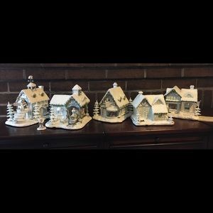 Vintage Hawthorn Christmas Village 5 piece set